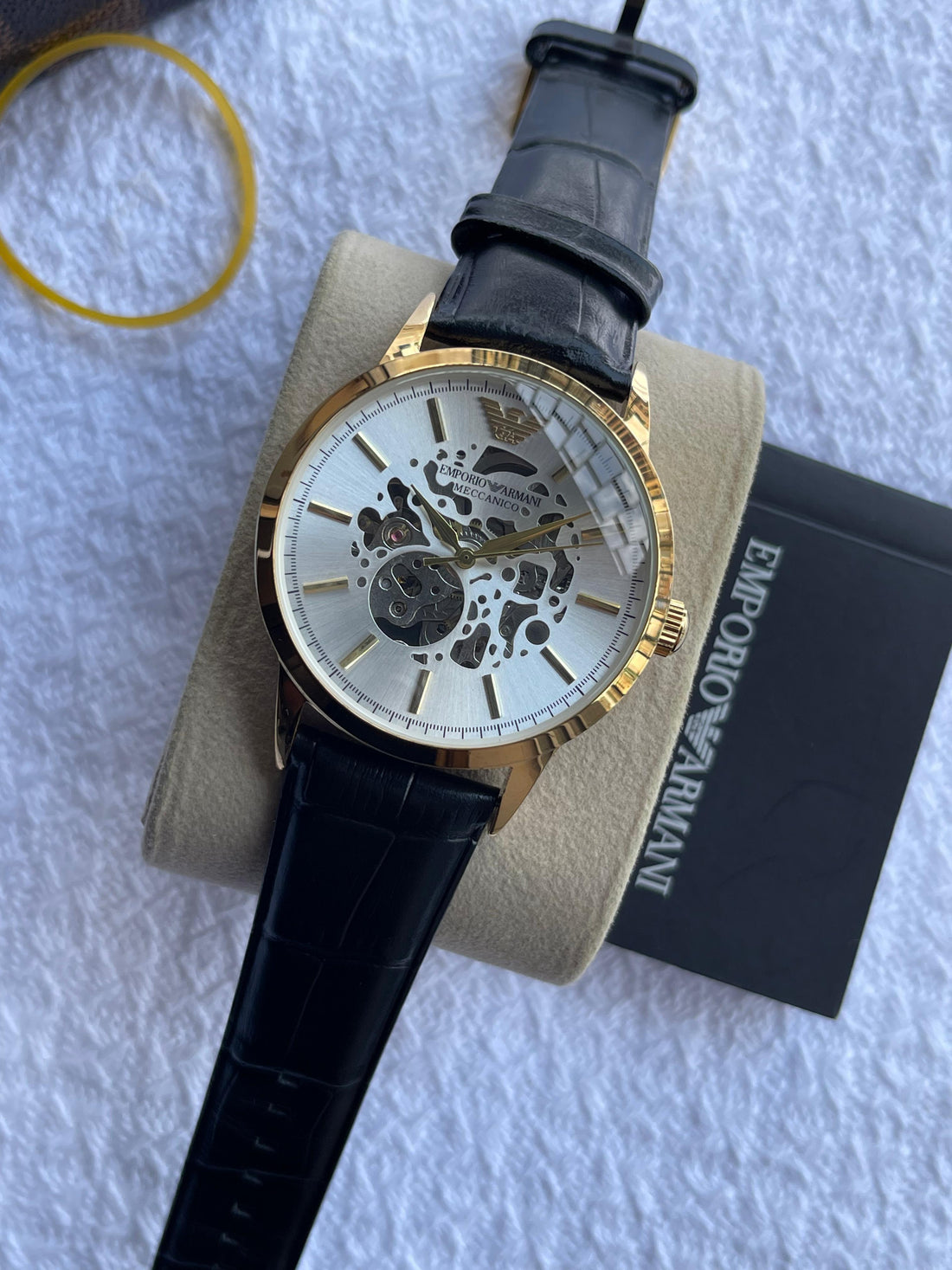 EMPORIO ARMANI OPEN HEART