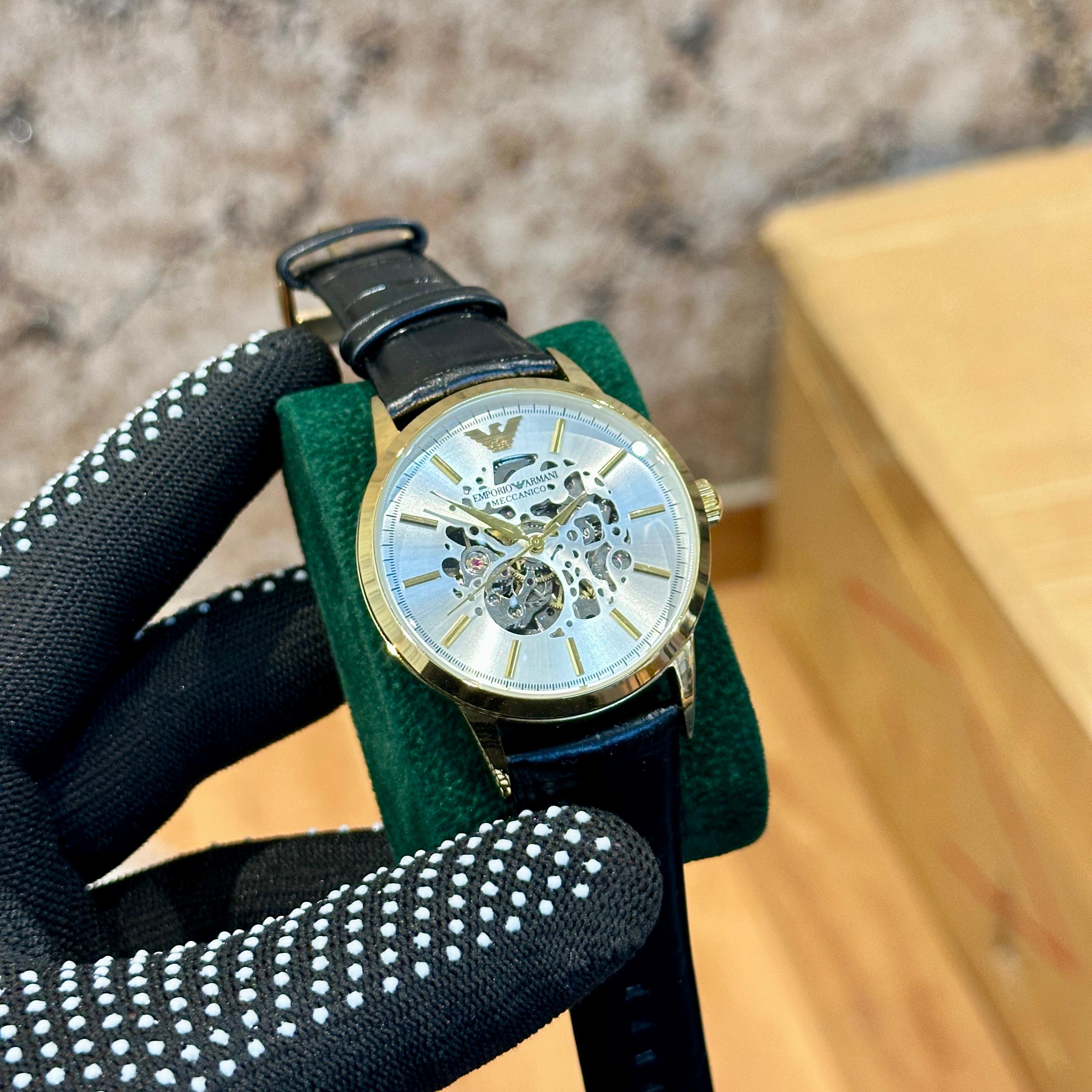 EMPORIO ARMANI OPEN HEART