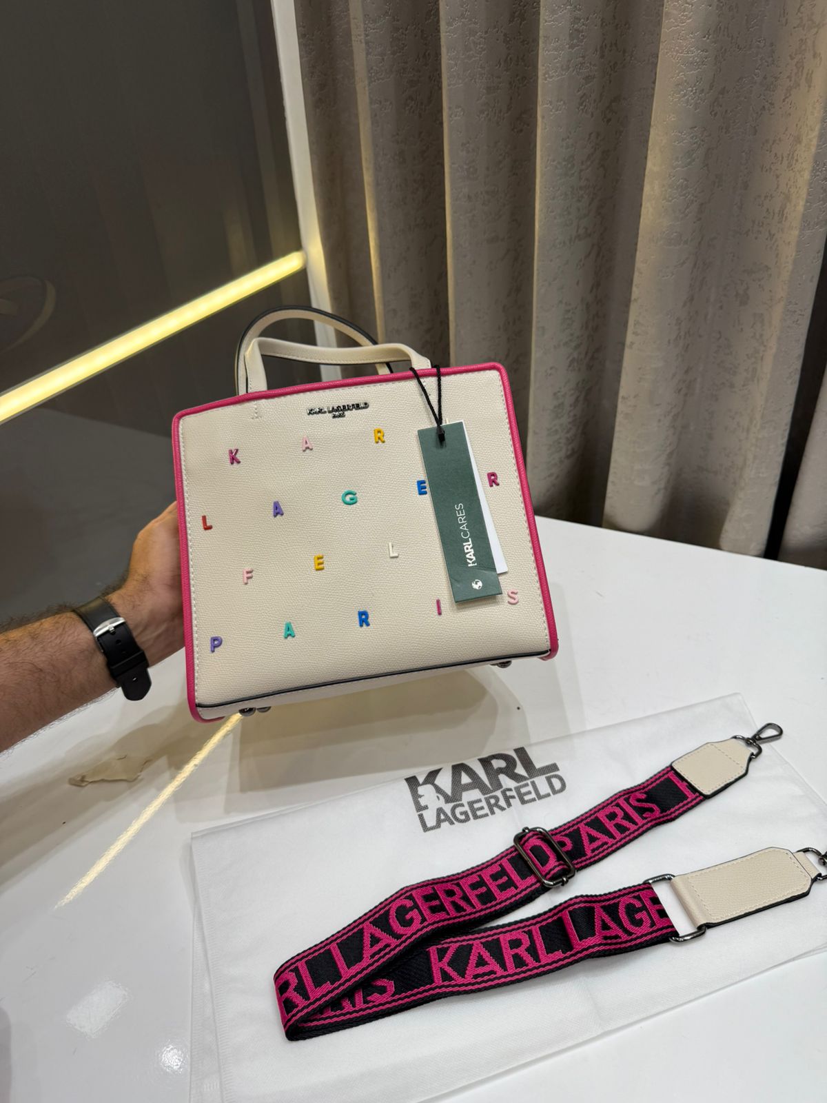 KL LAGERFIELD