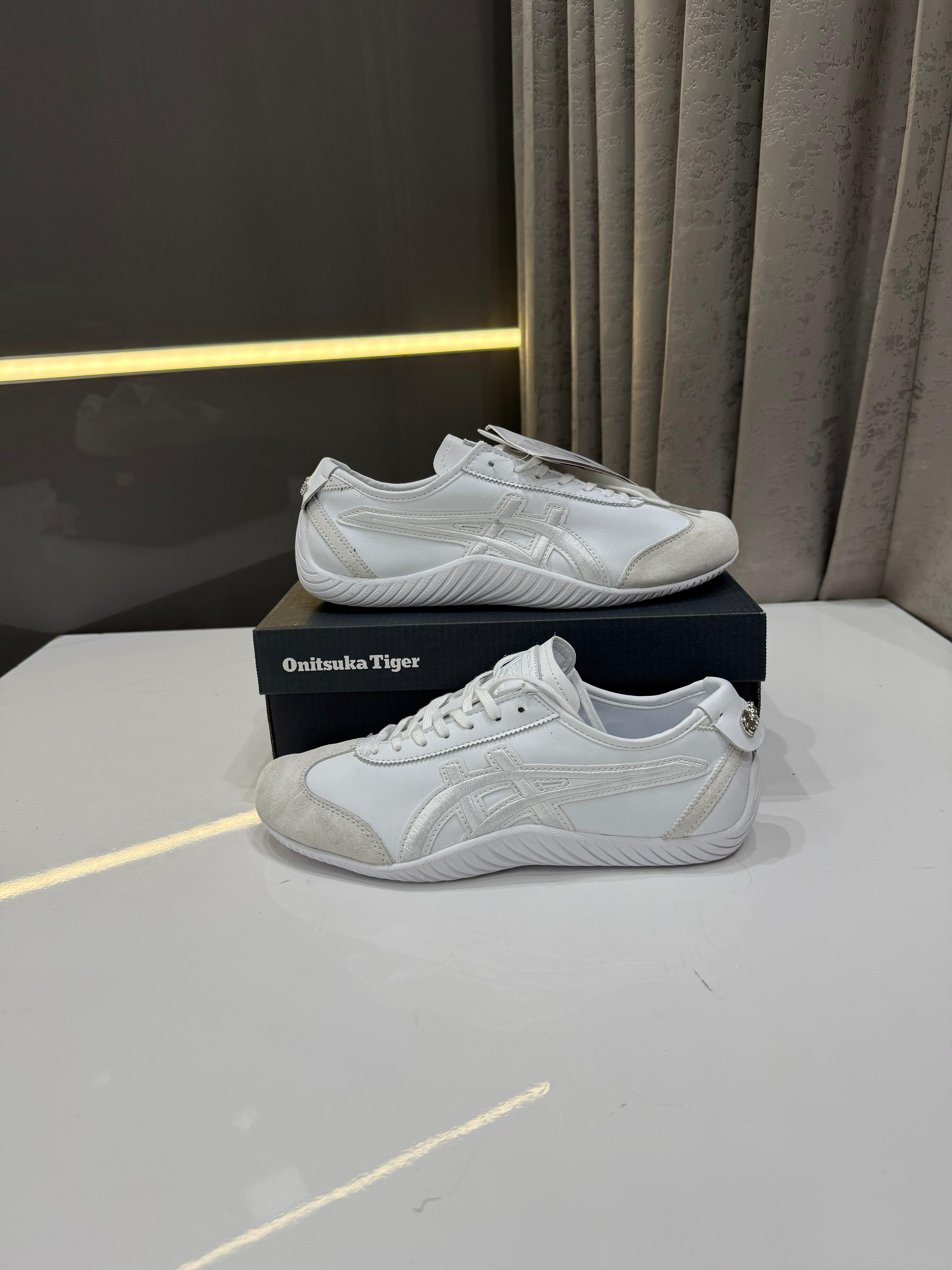 Onitsuka Tiger Mexico sneakers