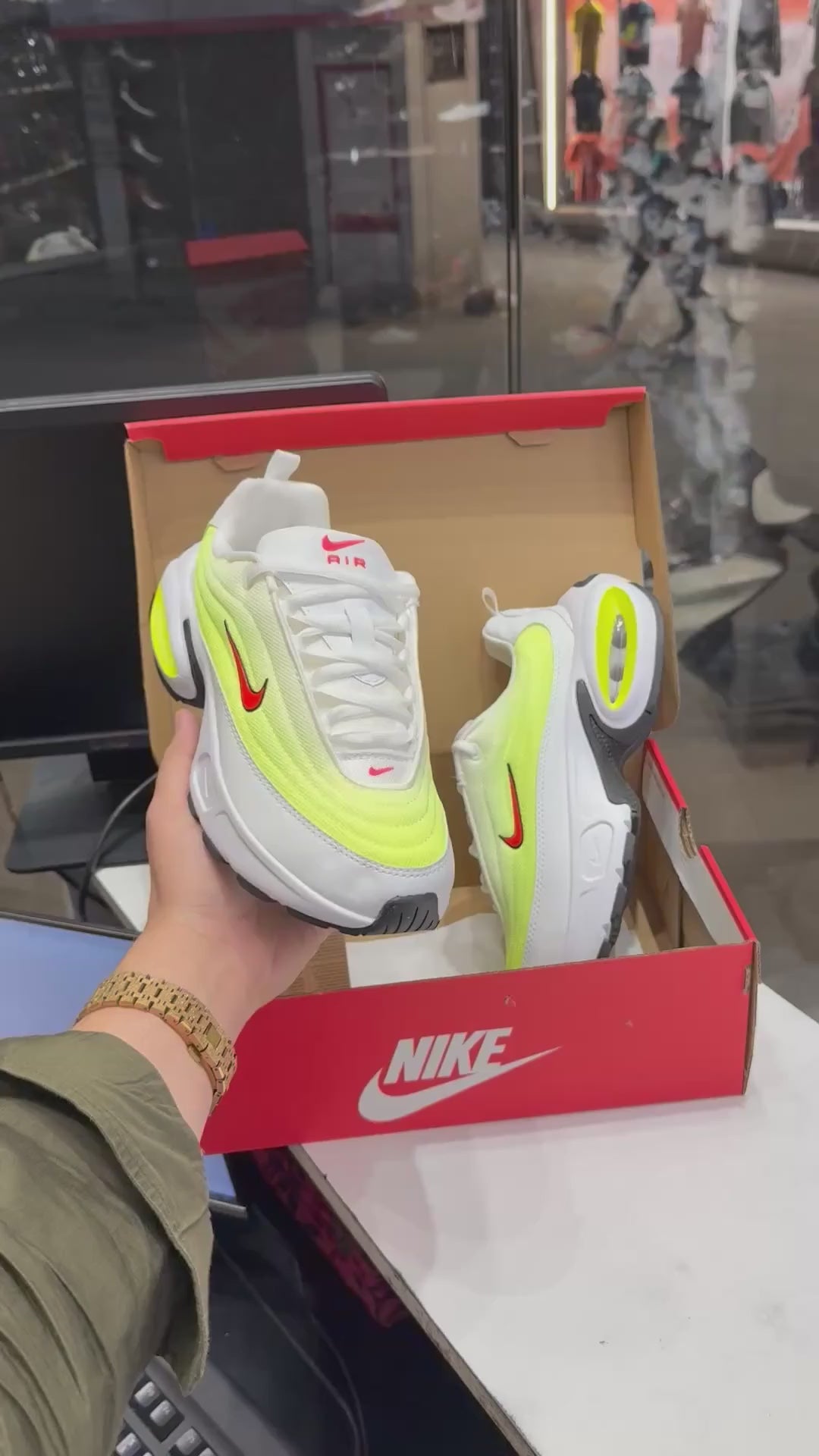 Nike Airmax portal sneakers white yellow