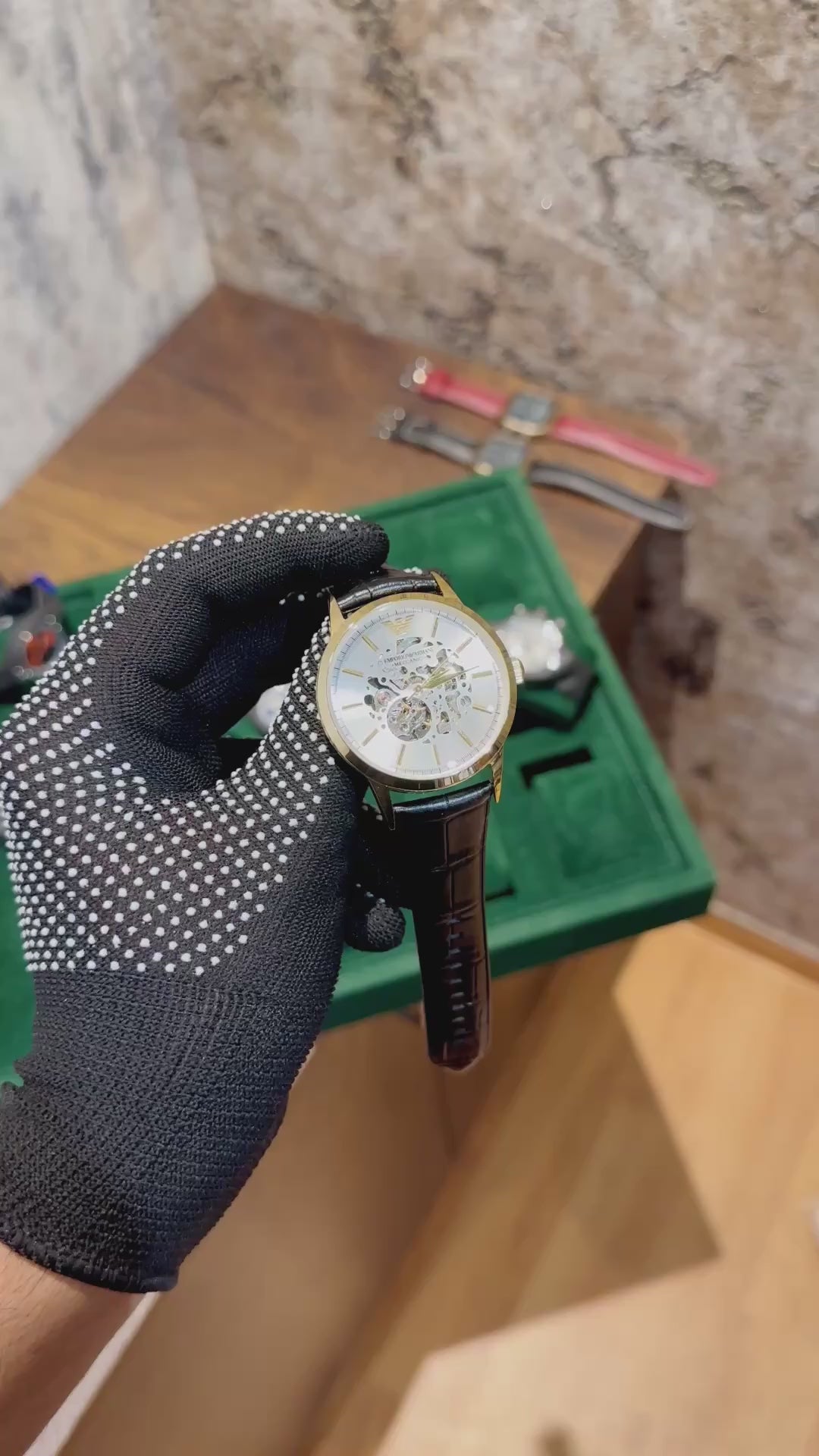 EMPORIO ARMANI OPEN HEART