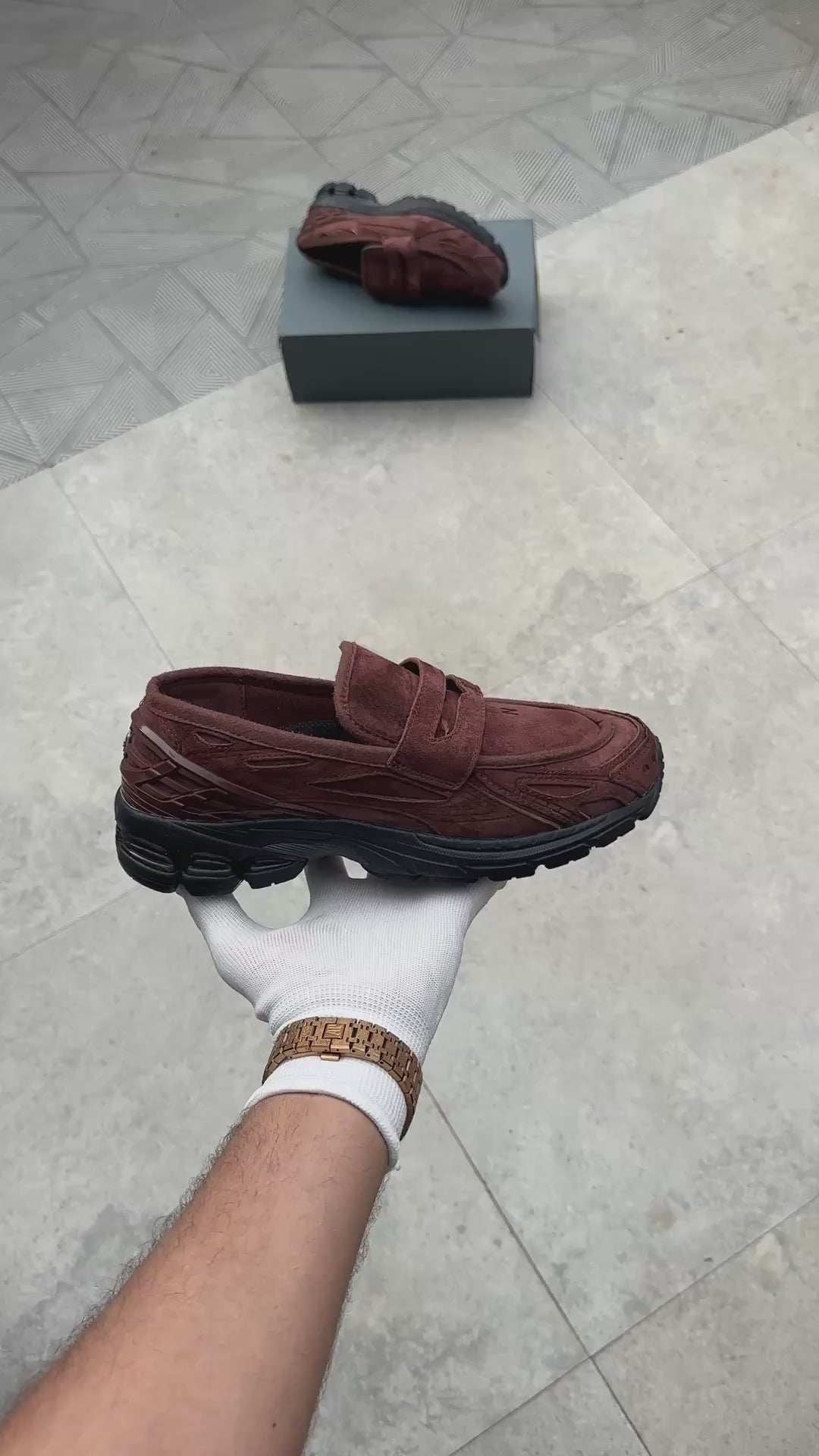 1906L Suede Brown