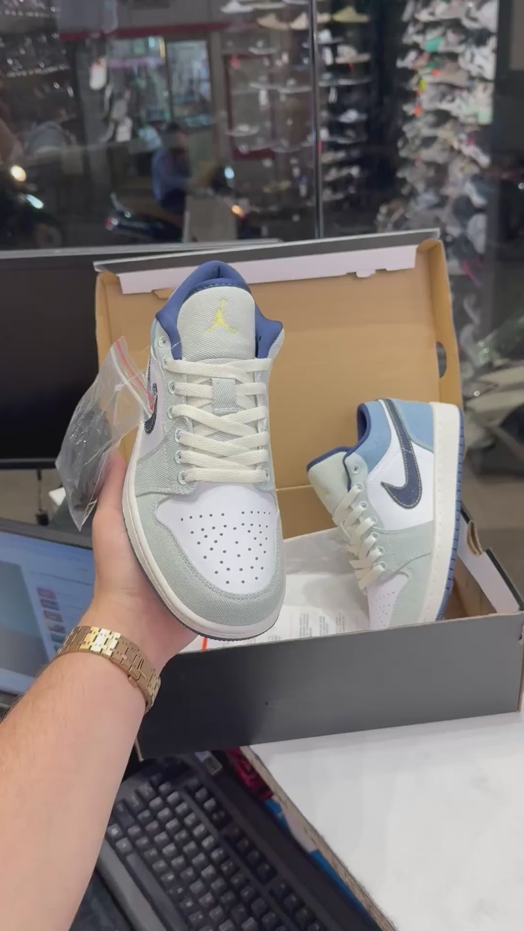 Nike Air Jordan 1 Low Se Denim Star Blue